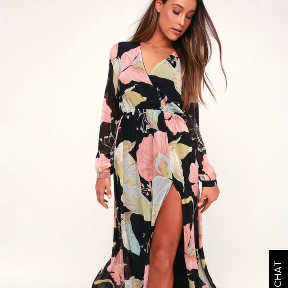 Lulus Floral Maxi Dress. Worn ONCE! Size Medium